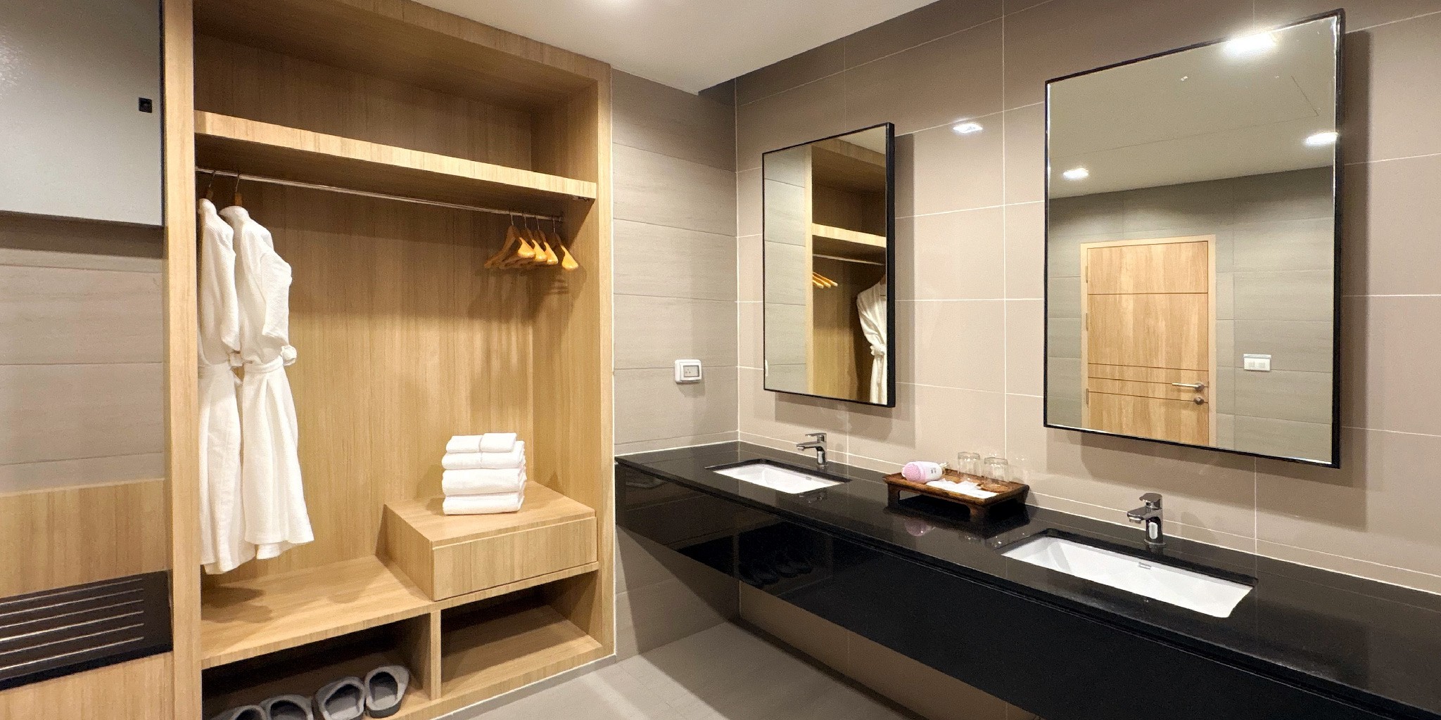 The Grand Chaiyapruek Airport Hotel