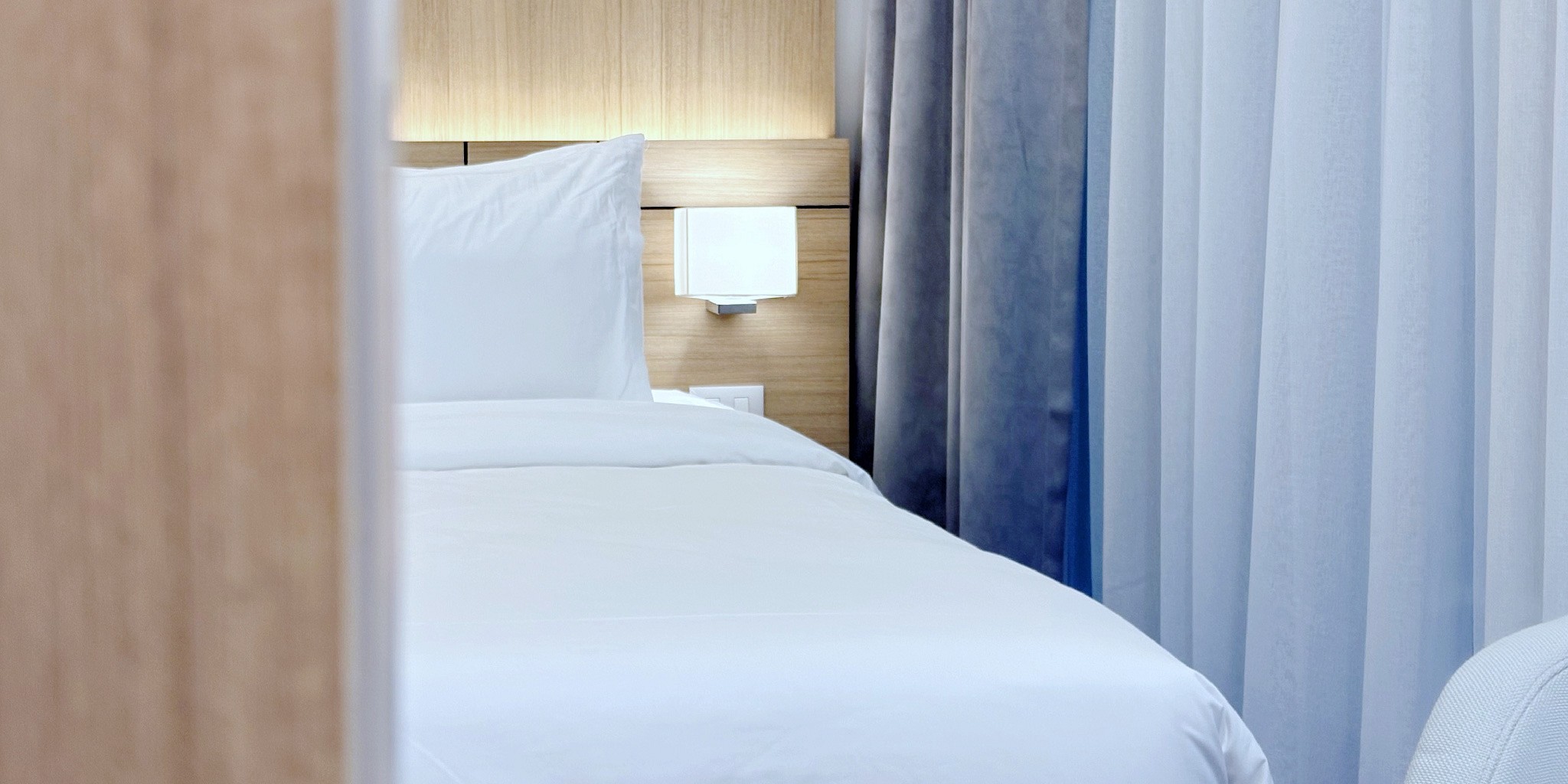 Deluxe Room (Twin Bed)