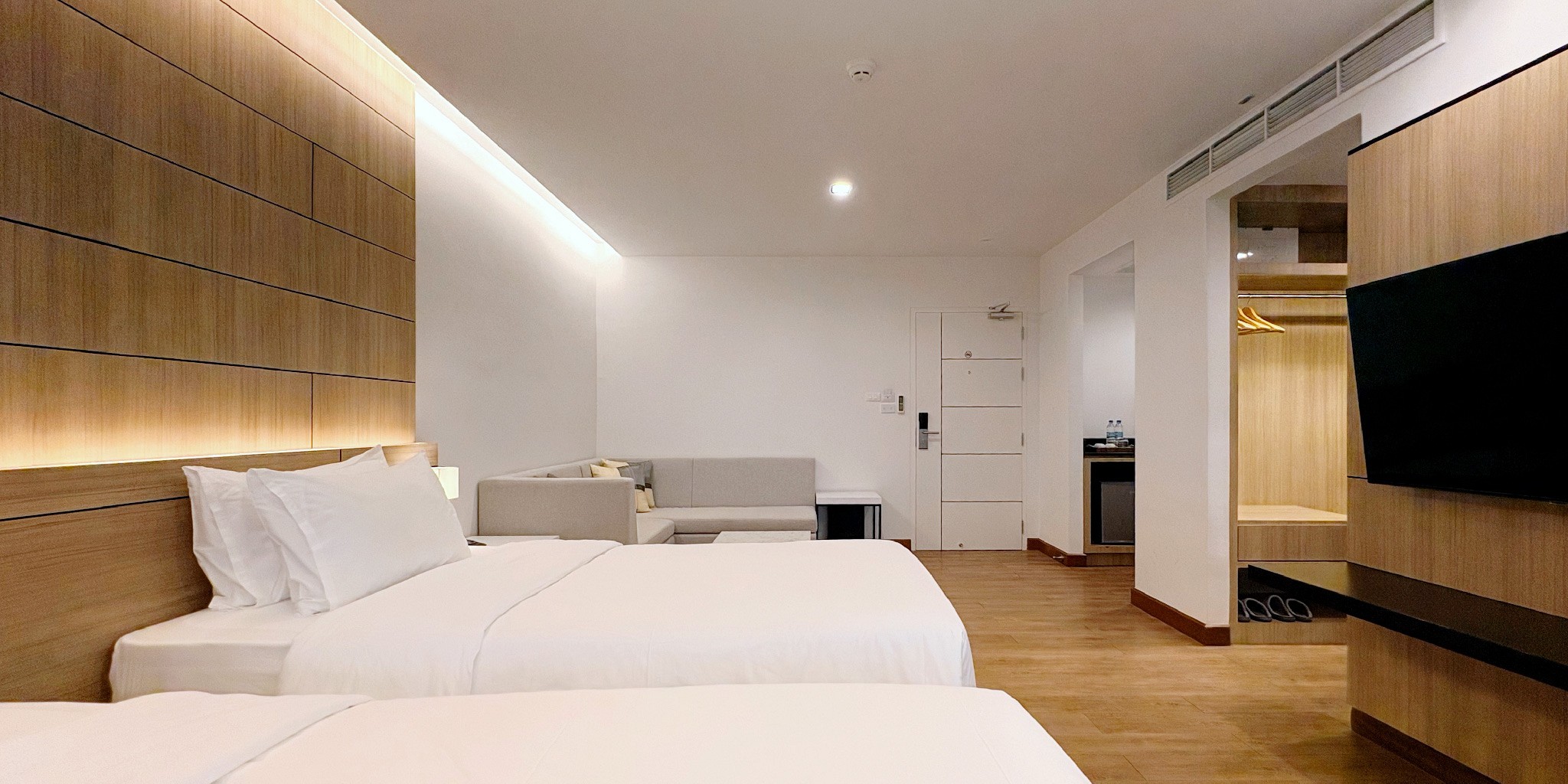 Deluxe Room (Twin Bed)